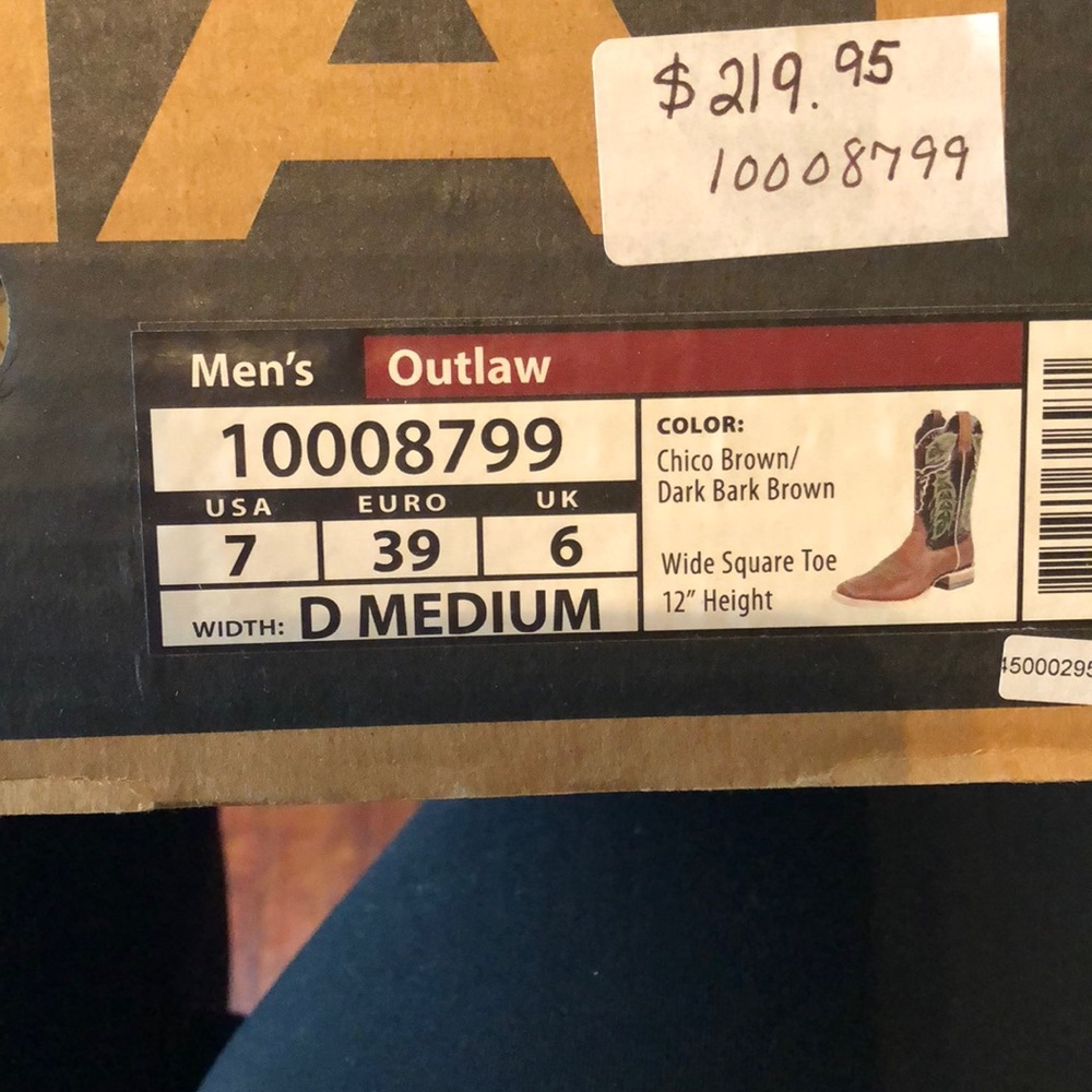 Brand new Ariat men’s boots